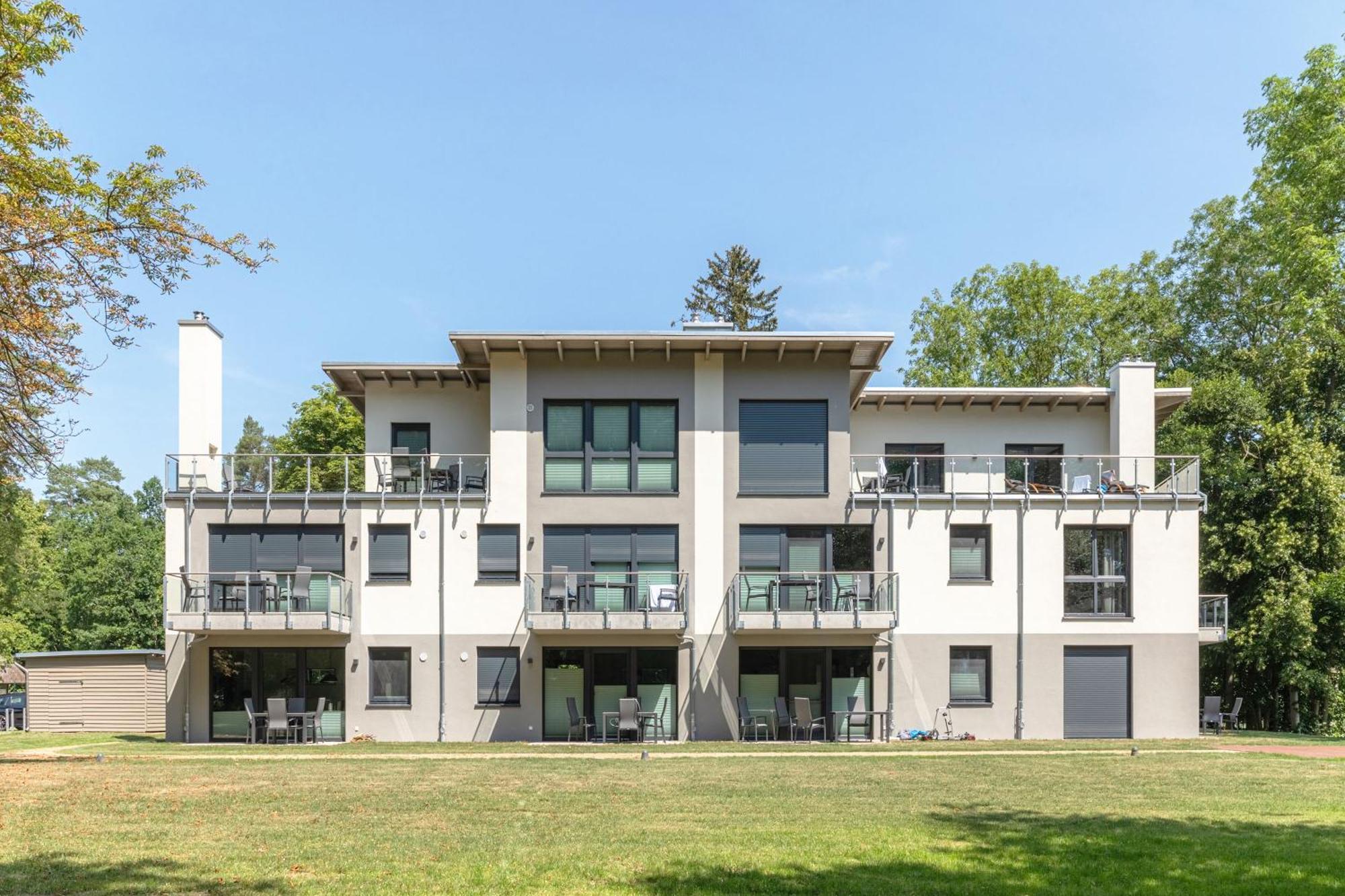 Gluecksraum - Modernes Apartment Mit Panoramablick, Kamin & Wohlfuehlambiente Krakow am See Exterior foto